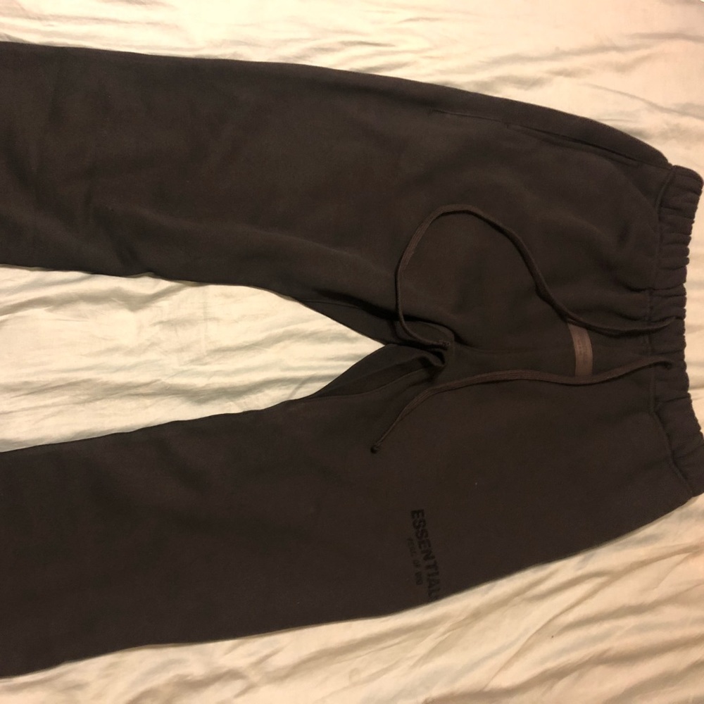 essential sweatpants